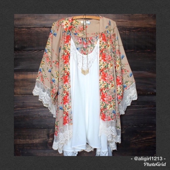Other - LAST 1 - RESTOCKED - Floral Kimono
